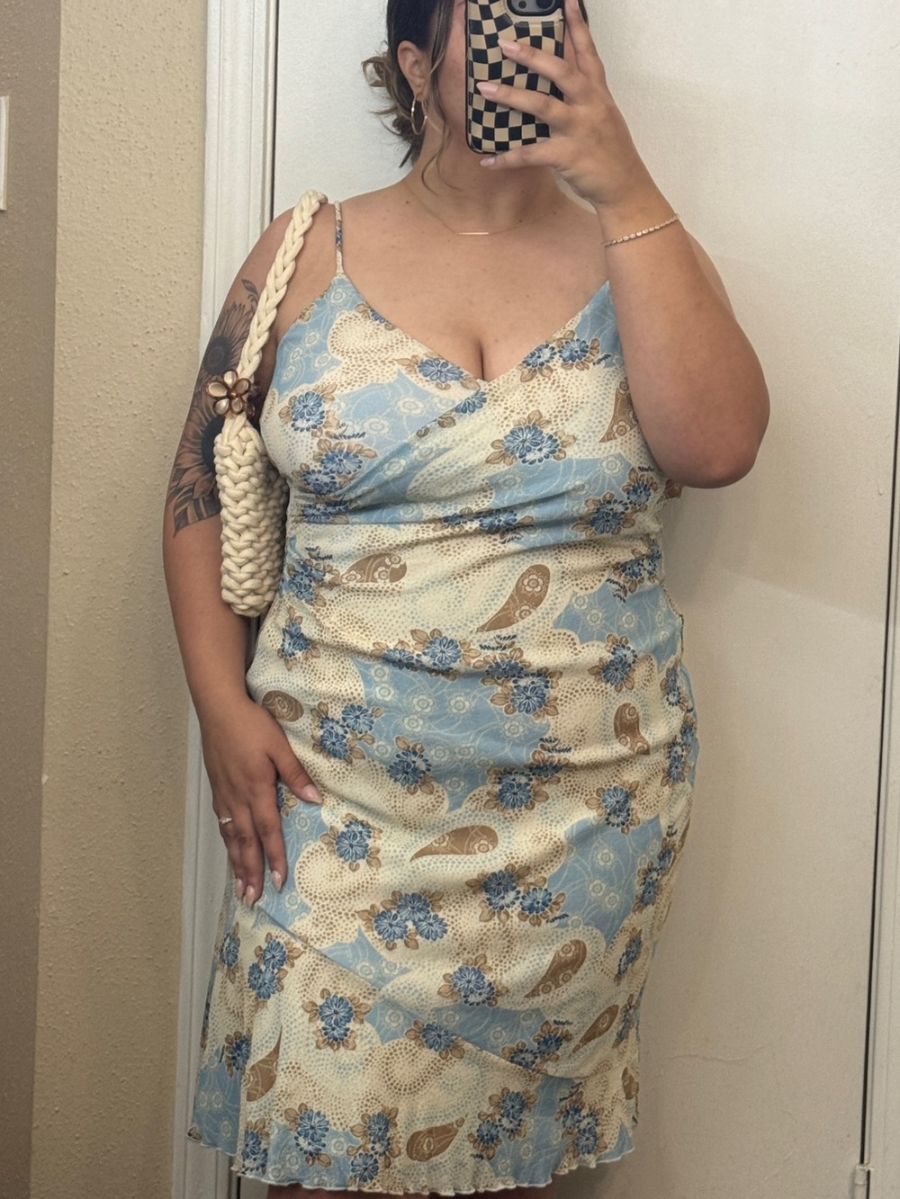 No Boundaries cream and blue paisley midi dress Size: M